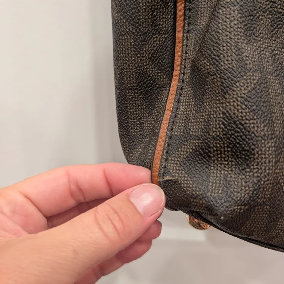 MICHAEL KORS Signature Brown Tote Bag with Chain Detail - Picture 5 of 14